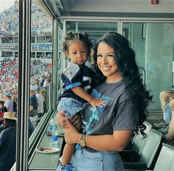 Derrick Henry's Wife: The Woman Behind The NFL Superstar