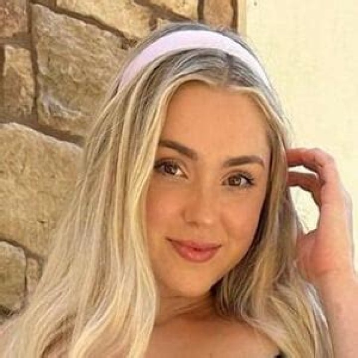 Unveiling The Charisma Of Itscocostarr: A Rising Star In The Digital Realm